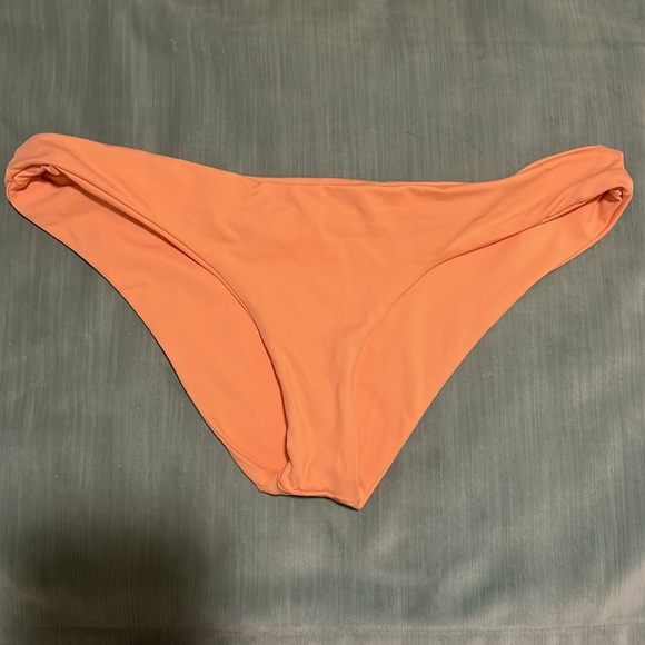 LSPACE Swimsuit Parker Camacho Bikini Set - Picture 5 of 6